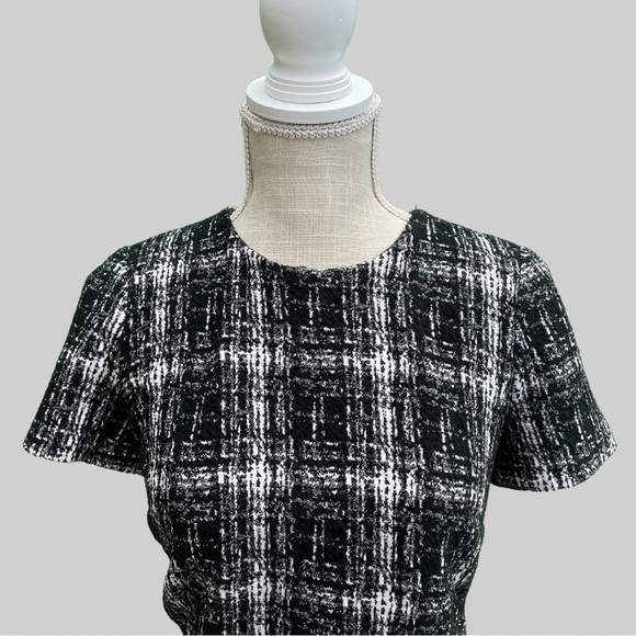 Calvin Klein Dresses & Skirts - Calvin Klein Shift Dress